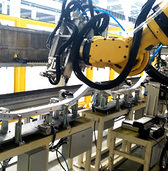 全(quán)自動鉚螺母槍及(jí)監控(kòng)係統配機器人 全自動鉚螺母槍及監控係統配機(jī)器人